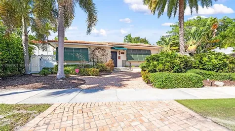 623 NE 17th Way Fort Lauderdale FL 33304