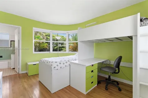 20 Park Drive Bal Harbour FL 33154