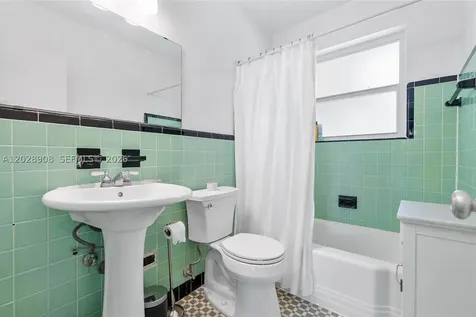 20 Park Drive Bal Harbour FL 33154
