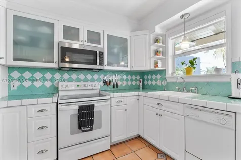 20 Park Drive Bal Harbour FL 33154