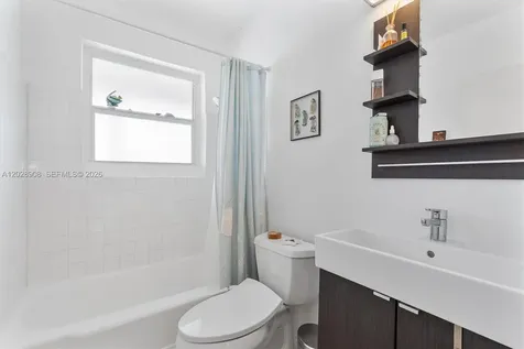 20 Park Drive Bal Harbour FL 33154