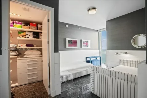 15811 Collins Avenue Sunny Isles Beach FL 33160