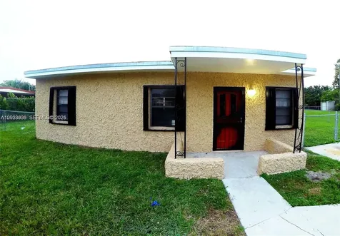 15730 NW 159th St Road Miami Gardens FL 33054