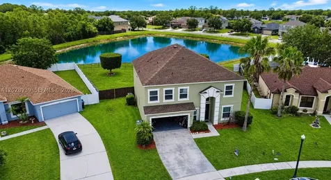 2813 Village Pine Terrace Orlando FL 32833