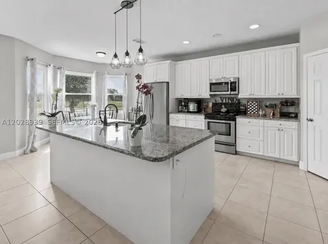 2813 Village Pine Terrace Orlando FL 32833