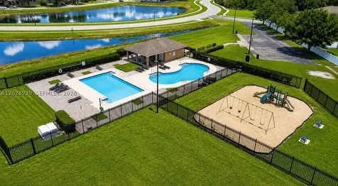 2813 Village Pine Terrace Orlando FL 32833