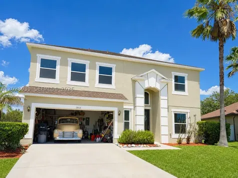 2813 Village Pine Terrace Orlando FL 32833