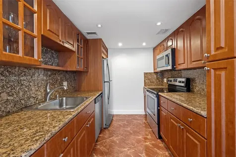 900 Bay Drive Miami Beach FL 33141