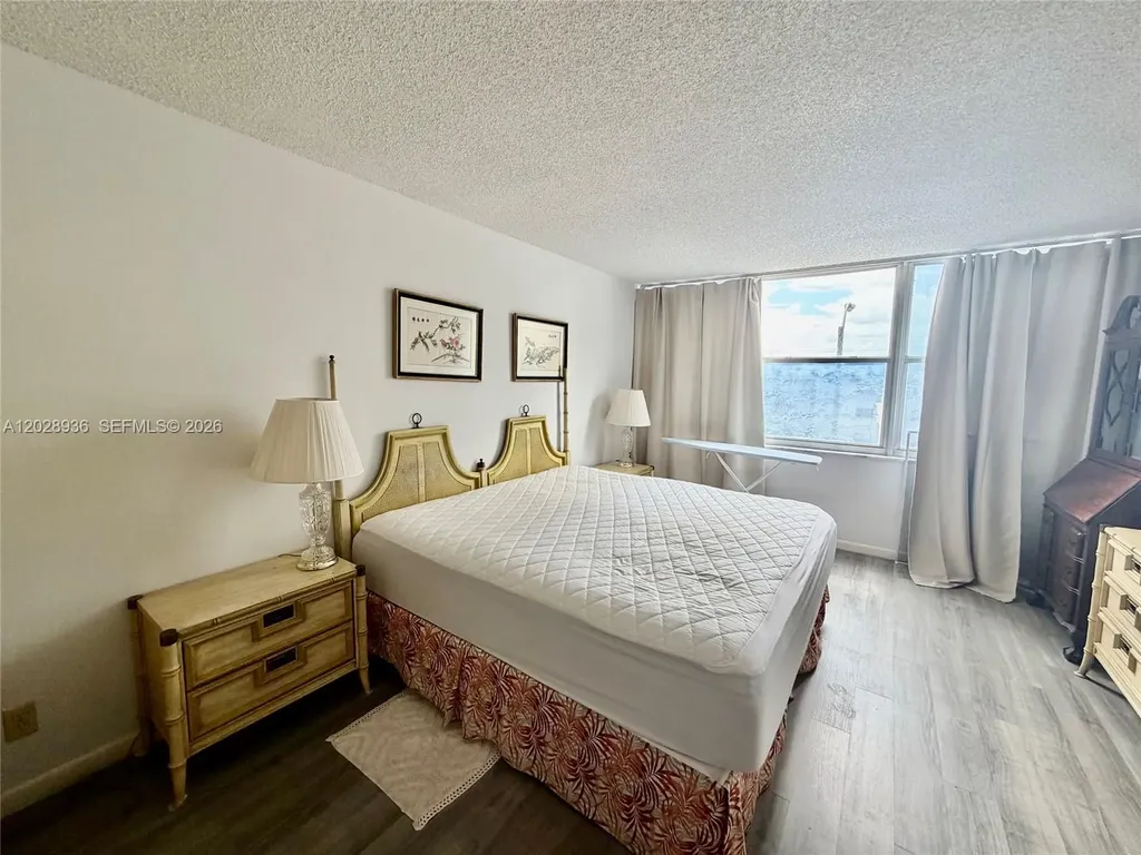 2101 S Ocean Drive Hollywood FL 33019