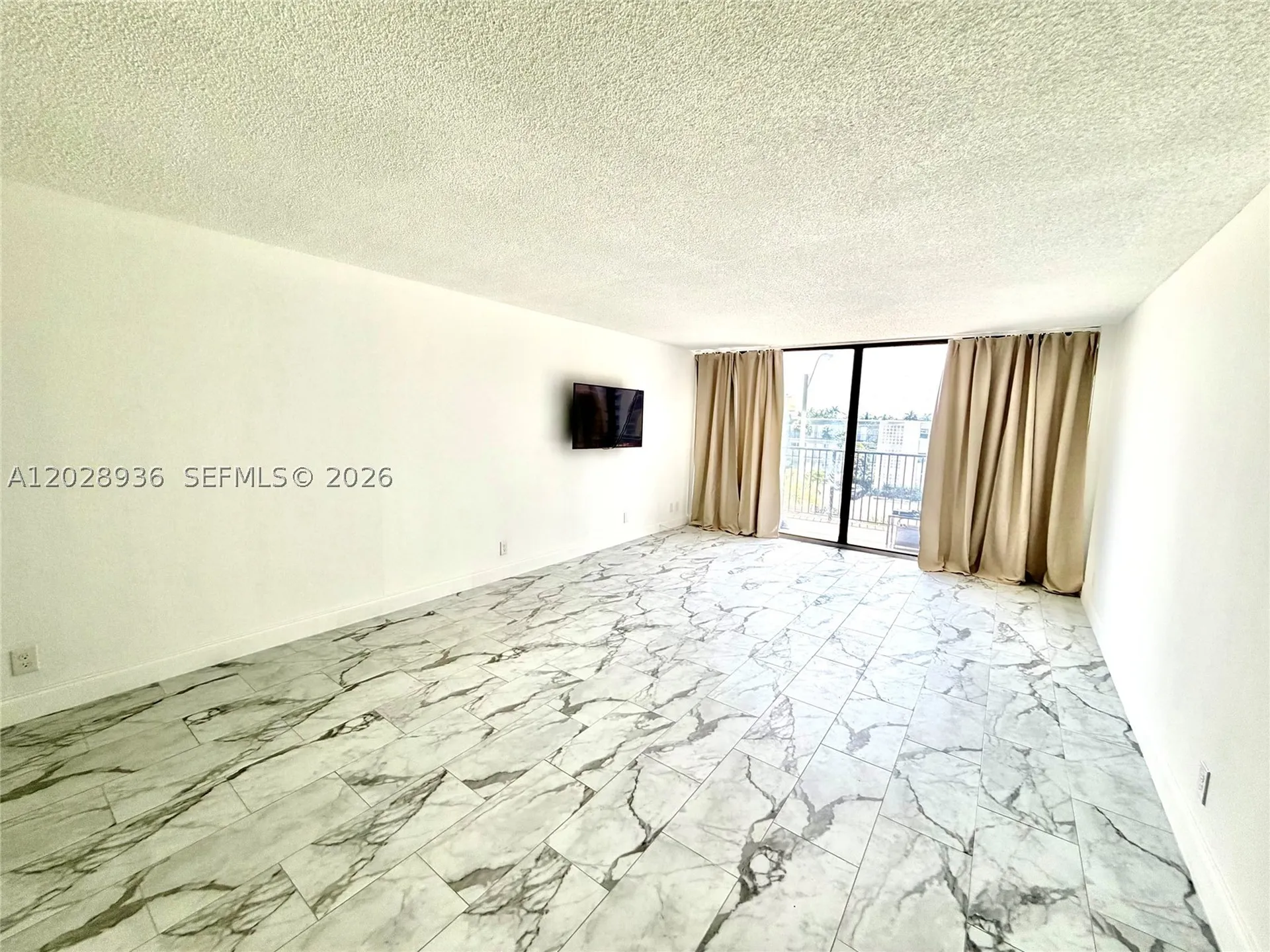 2101 S Ocean Drive Hollywood FL 33019