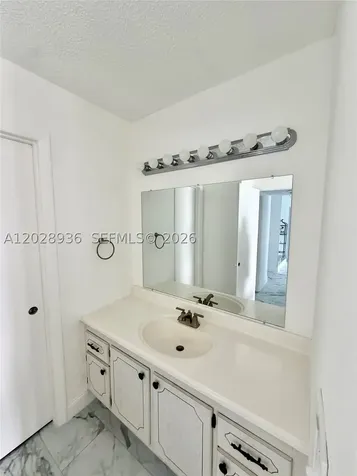 2101 S Ocean Drive Hollywood FL 33019