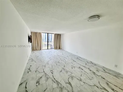 2101 S Ocean Drive Hollywood FL 33019