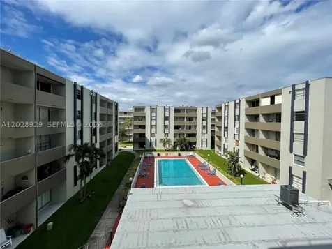 10090 NW 80th Court Hialeah Gardens FL 33016