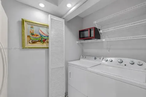 3200 Collins Avenue Miami Beach FL 33140