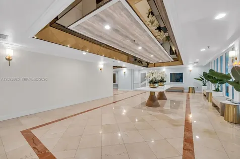 3200 Collins Avenue Miami Beach FL 33140