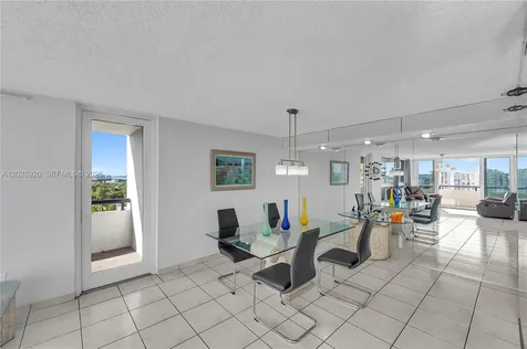 3200 Collins Avenue Miami Beach FL 33140