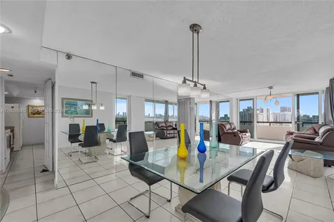3200 Collins Avenue Miami Beach FL 33140