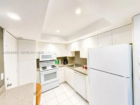 5005 Collins Avenue Miami Beach FL 33140