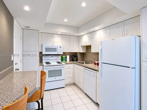 5005 Collins Avenue Miami Beach FL 33140