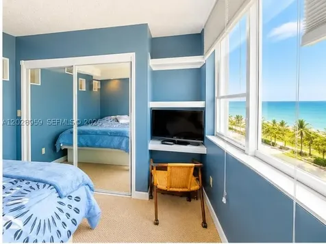 5005 Collins Avenue Miami Beach FL 33140