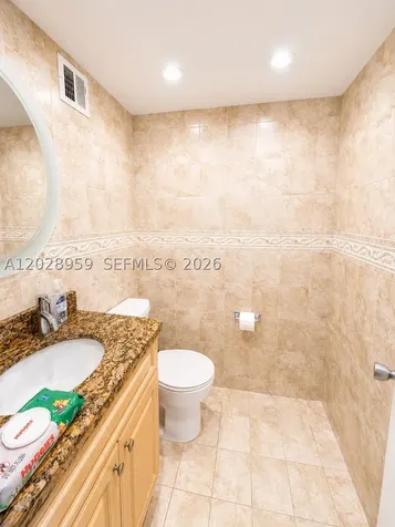 5005 Collins Avenue Miami Beach FL 33140