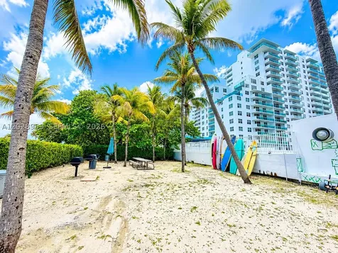 5005 Collins Avenue Miami Beach FL 33140