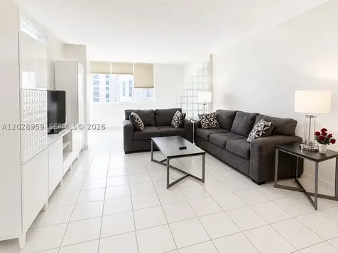 5005 Collins Avenue Miami Beach FL 33140