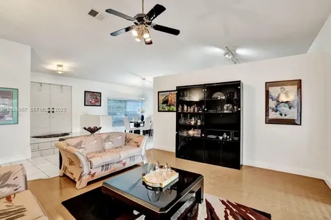 13331 NW 11th Lane Sunrise FL 33323