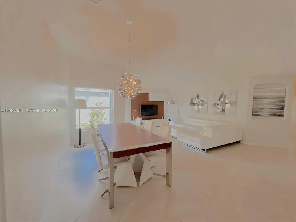 4923 SW 33rd Way Hollywood FL 33312