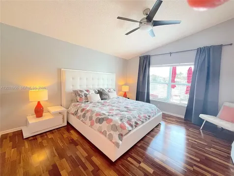 4923 SW 33rd Way Hollywood FL 33312