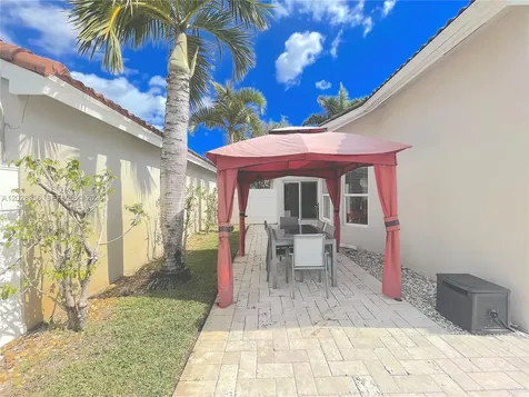 4923 SW 33rd Way Hollywood FL 33312
