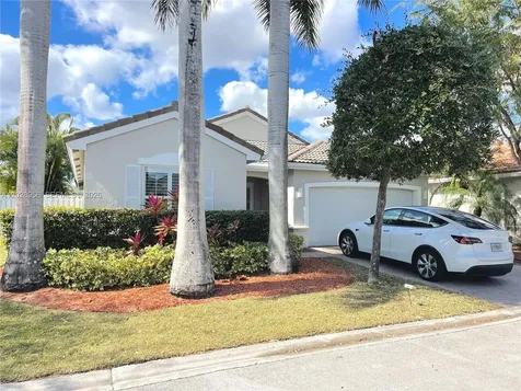4923 SW 33rd Way Hollywood FL 33312