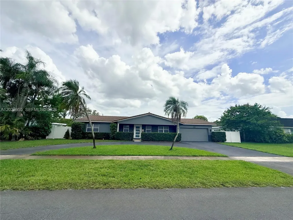 5680 SW 7th Street Plantation FL 33317