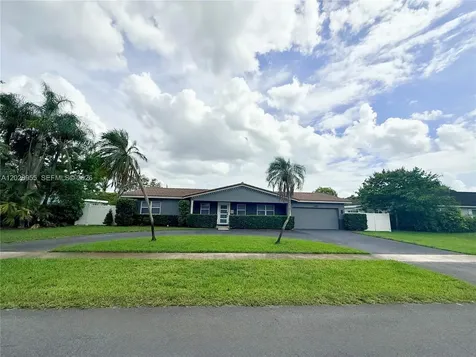 5680 SW 7th Street Plantation FL 33317