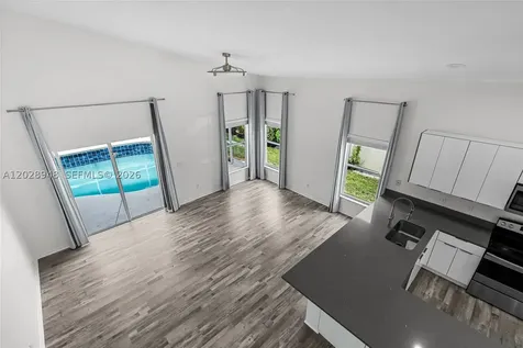 434 Castlemain Davenport FL 33897