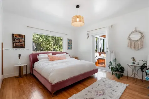 528 NE 72nd Street Miami FL 33138