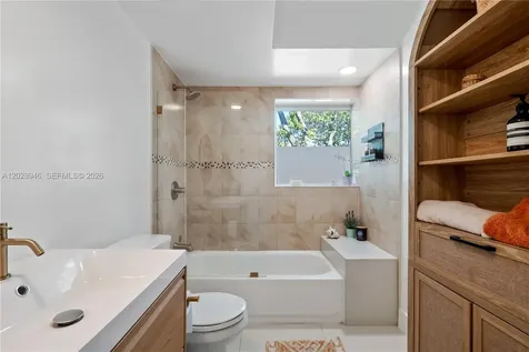 528 NE 72nd Street Miami FL 33138