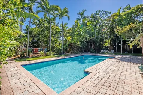 528 NE 72nd Street Miami FL 33138