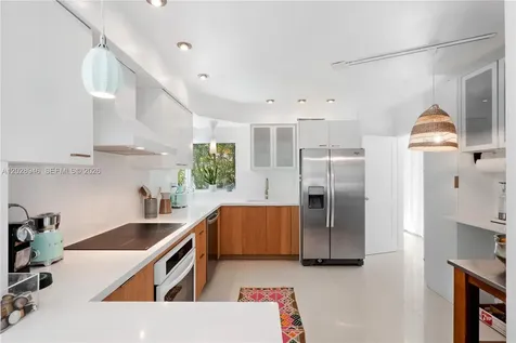 528 NE 72nd Street Miami FL 33138