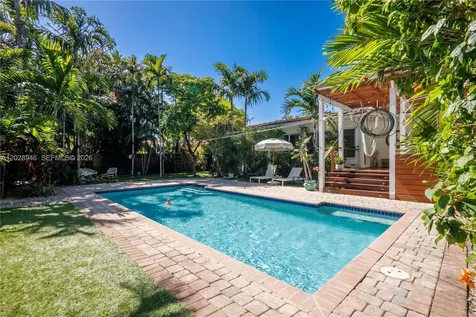 528 NE 72nd Street Miami FL 33138