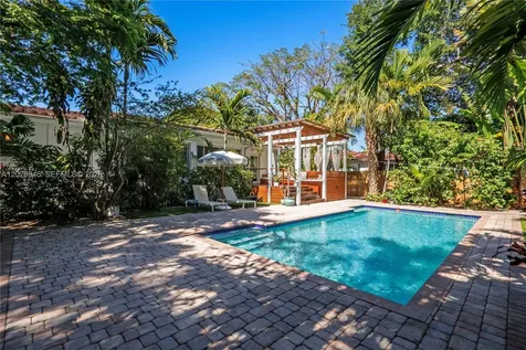 528 NE 72nd Street Miami FL 33138
