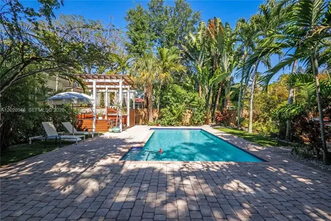528 NE 72nd Street Miami FL 33138