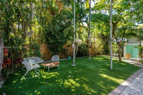 528 NE 72nd Street Miami FL 33138