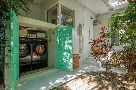 528 NE 72nd Street Miami FL 33138