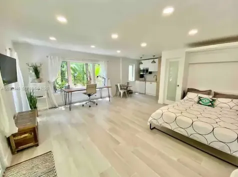 528 NE 72nd Street Miami FL 33138