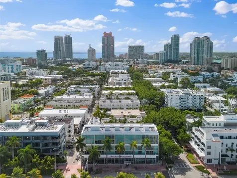 421 Meridian Avenue Miami Beach FL 33139