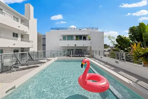 421 Meridian Avenue Miami Beach FL 33139
