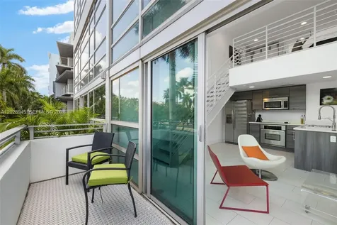 421 Meridian Avenue Miami Beach FL 33139