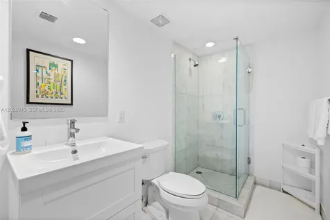 421 Meridian Avenue Miami Beach FL 33139