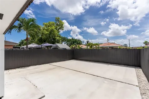 1214 NW 34th Avenue Miami FL 33125